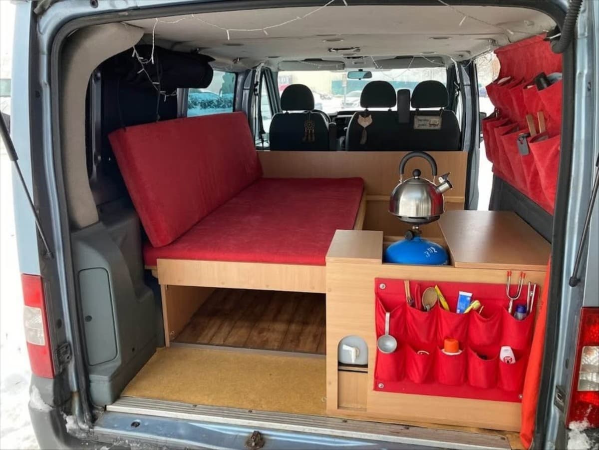 2007 Ford Transit - 10