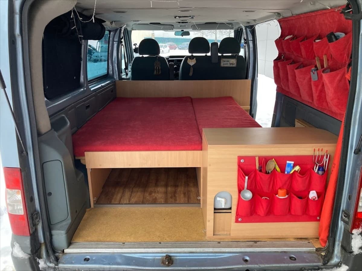 2007 Ford Transit - 11