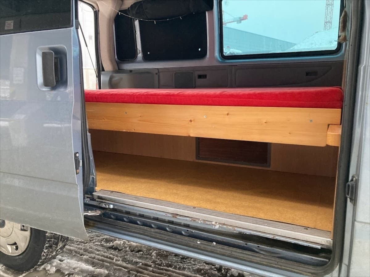 2007 Ford Transit - 13