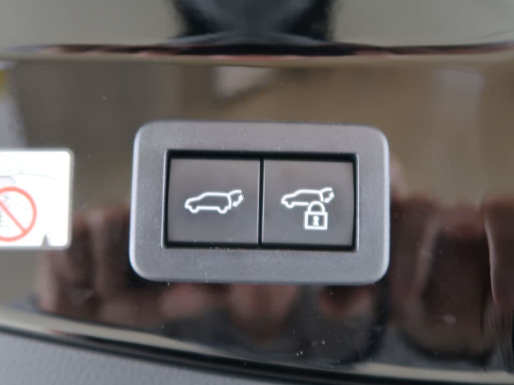 2023 Toyota C-Hr - 13