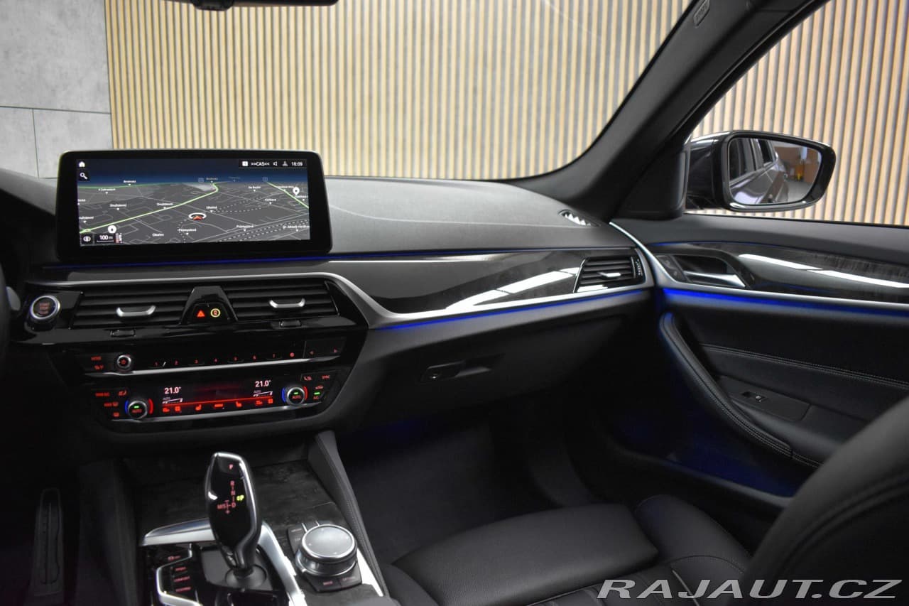 2024 BMW 5-Series - 10