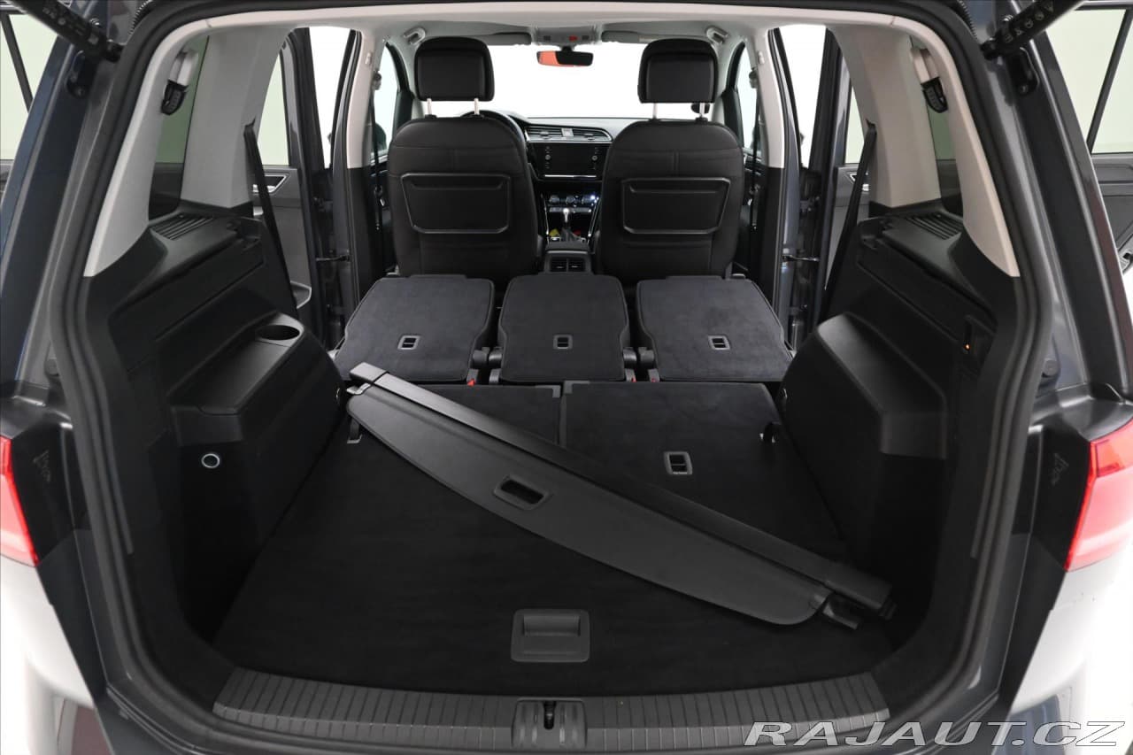 2022 Volkswagen Touran - 12