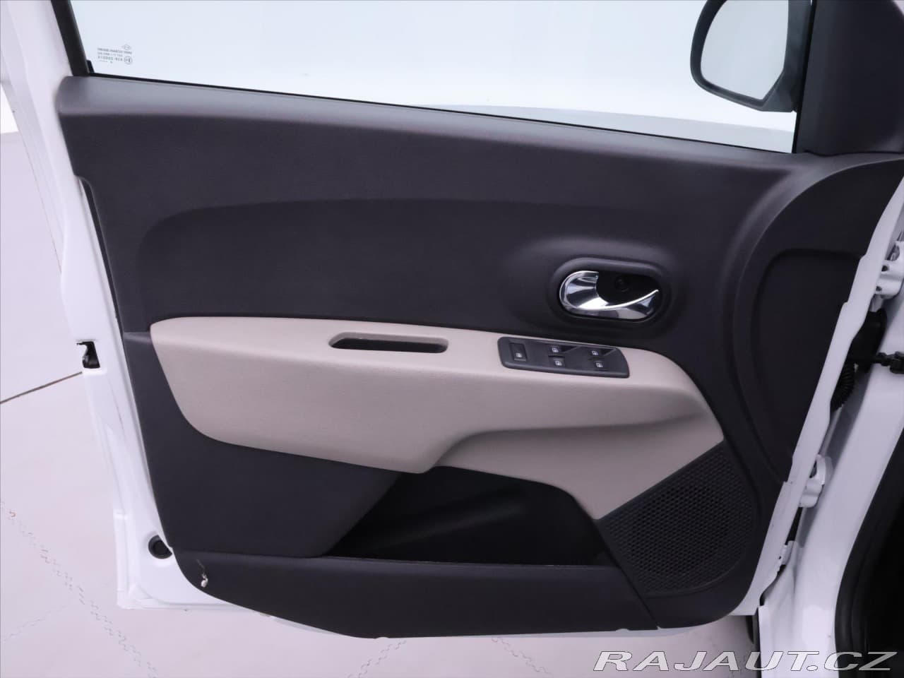 2014 Dacia Lodgy - 9