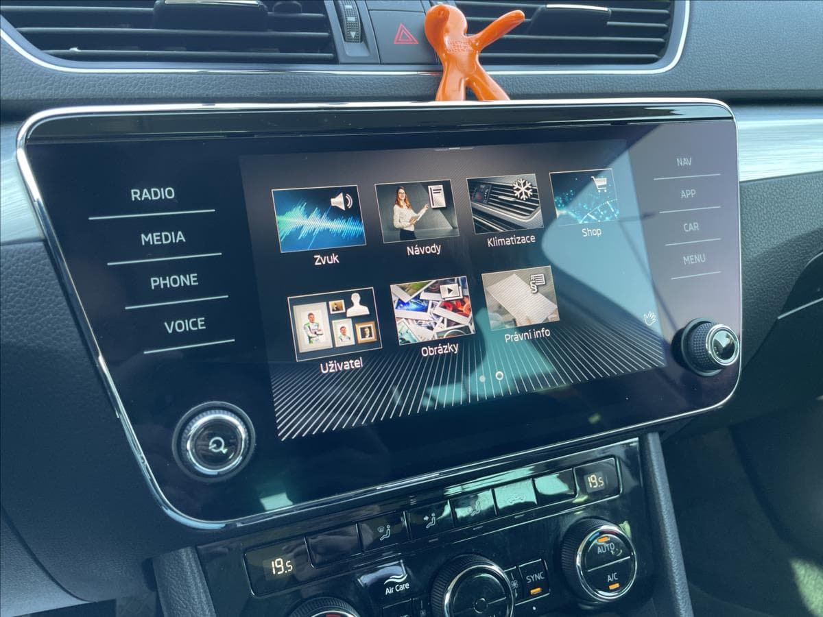 2022 Škoda Superb - 15