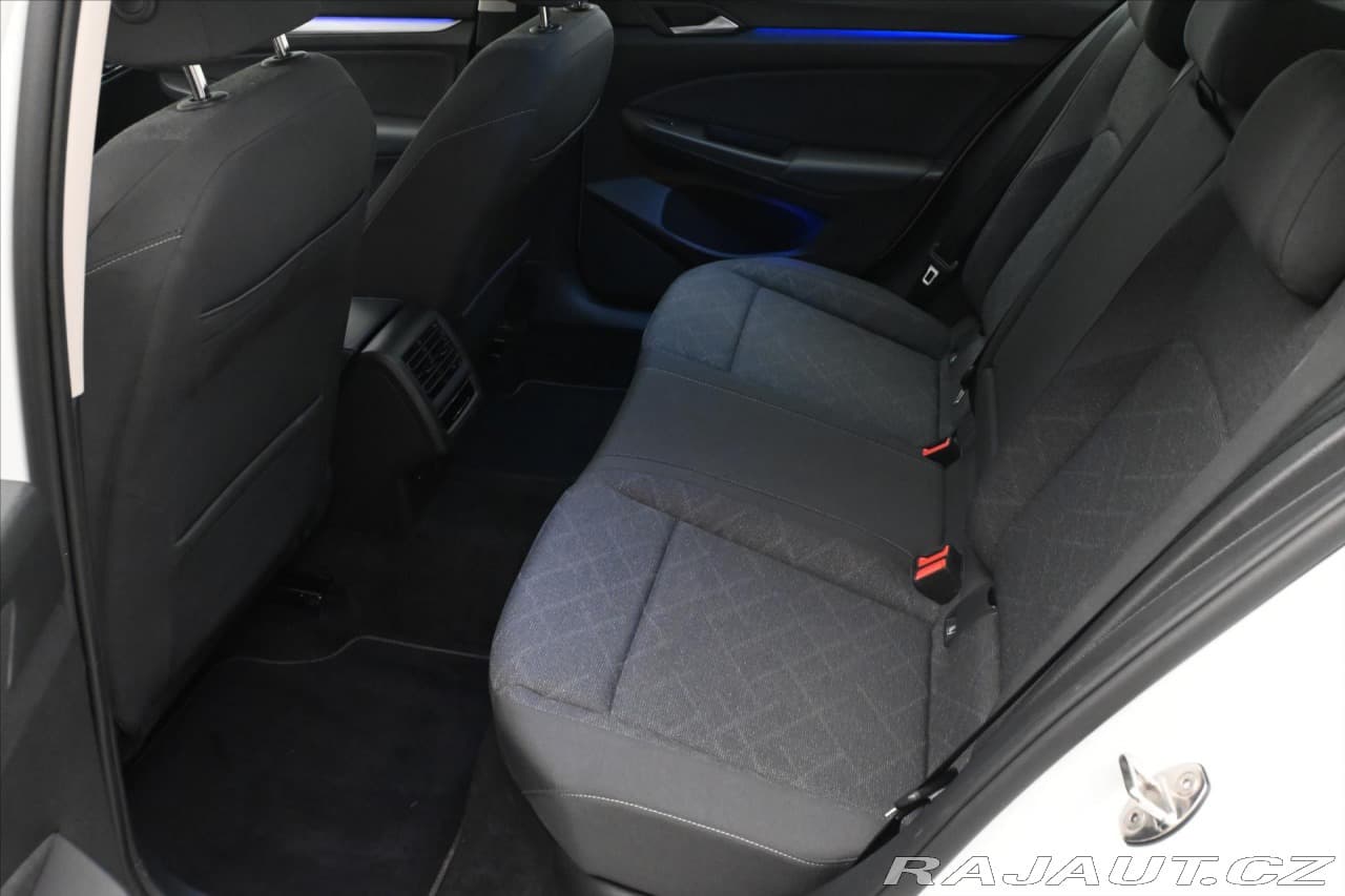 2022 Volkswagen Golf - 14