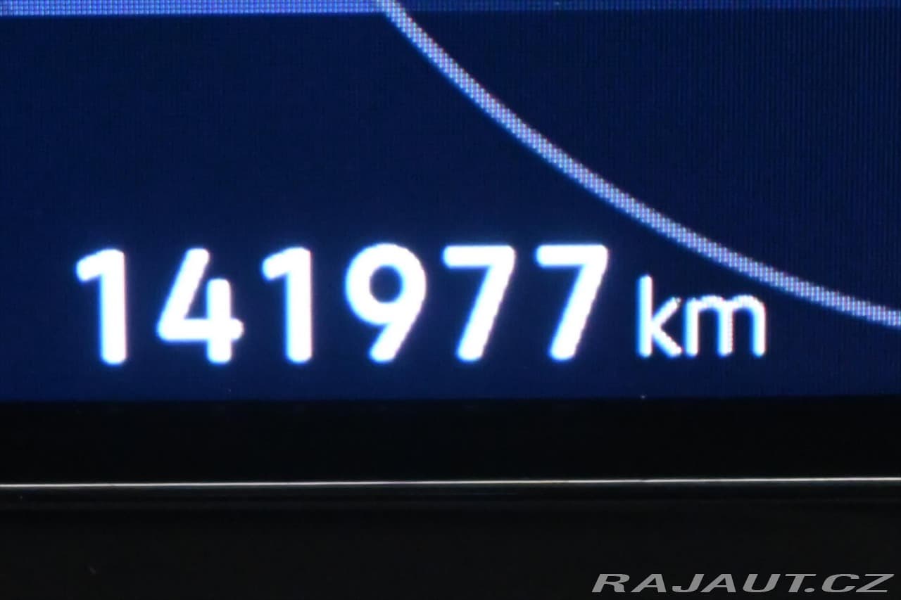 2022 Volkswagen Golf - 17