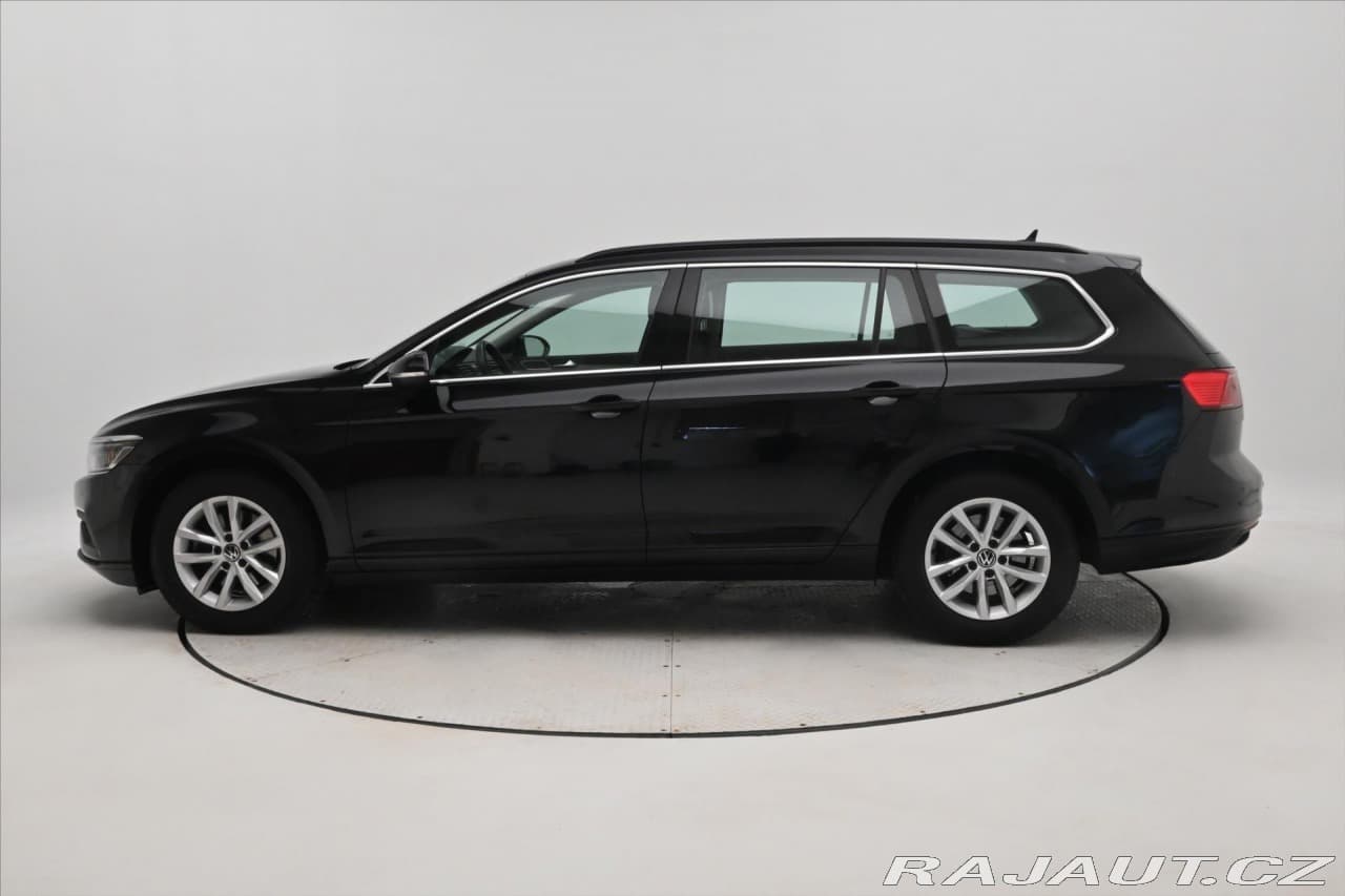 2022 Volkswagen Passat - 8