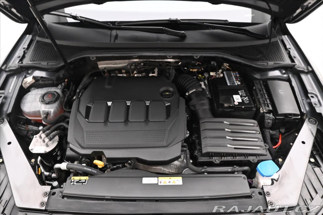 2022 Volkswagen Passat - 9