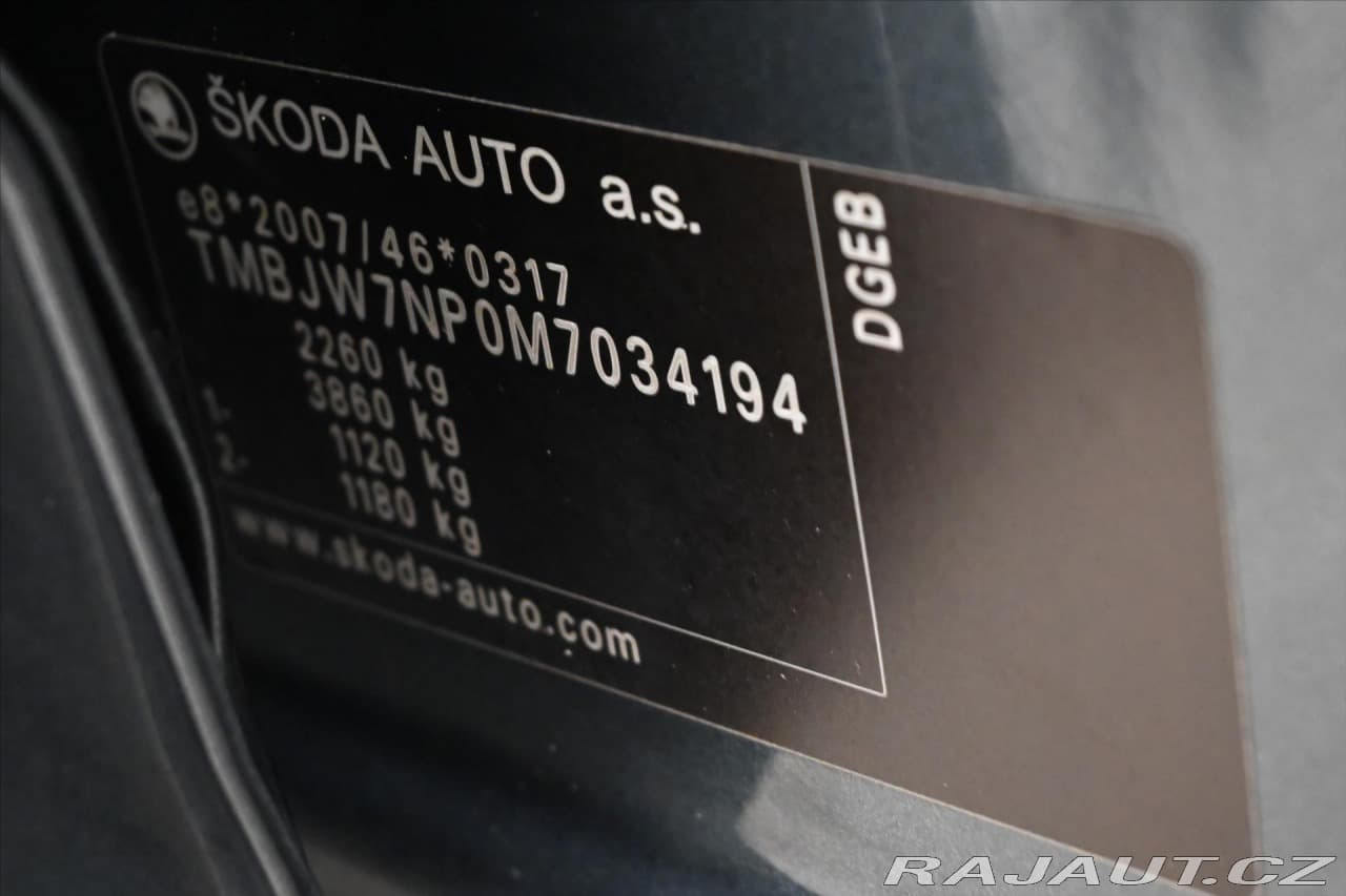 2020 Škoda Superb - 12