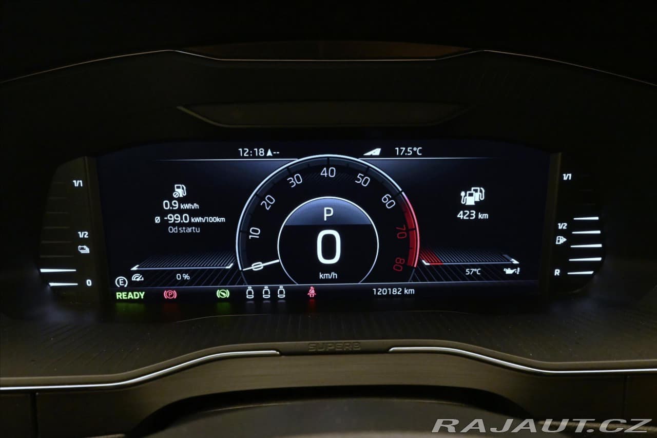 2020 Škoda Superb - 16