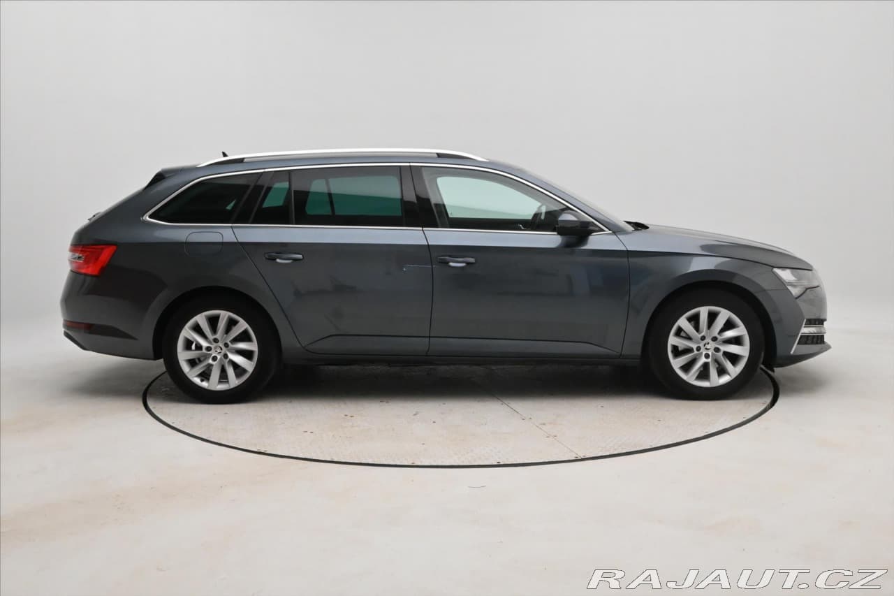 2020 Škoda Superb - 4