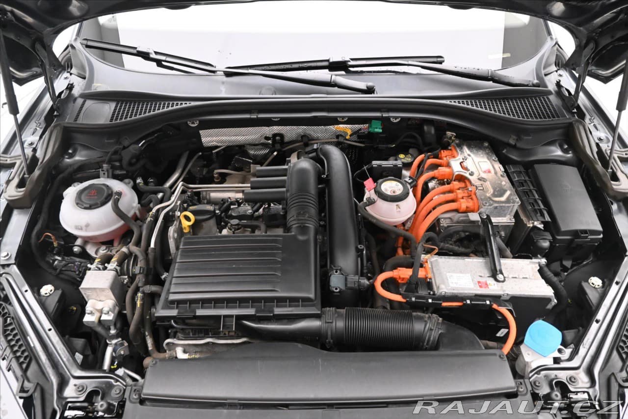 2020 Škoda Superb - 9