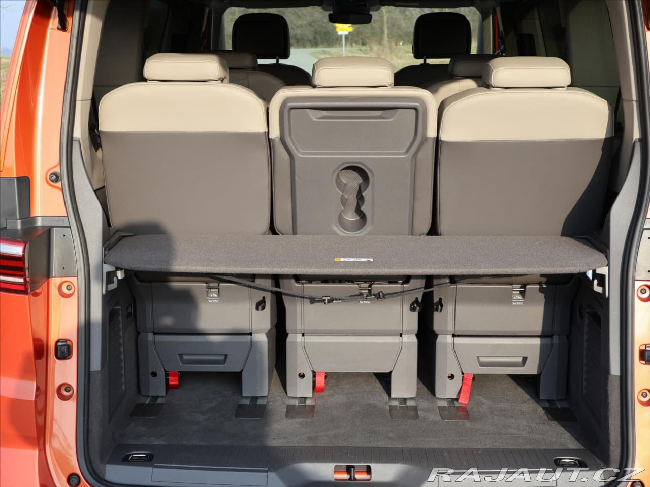 2024 Volkswagen Multivan - 10