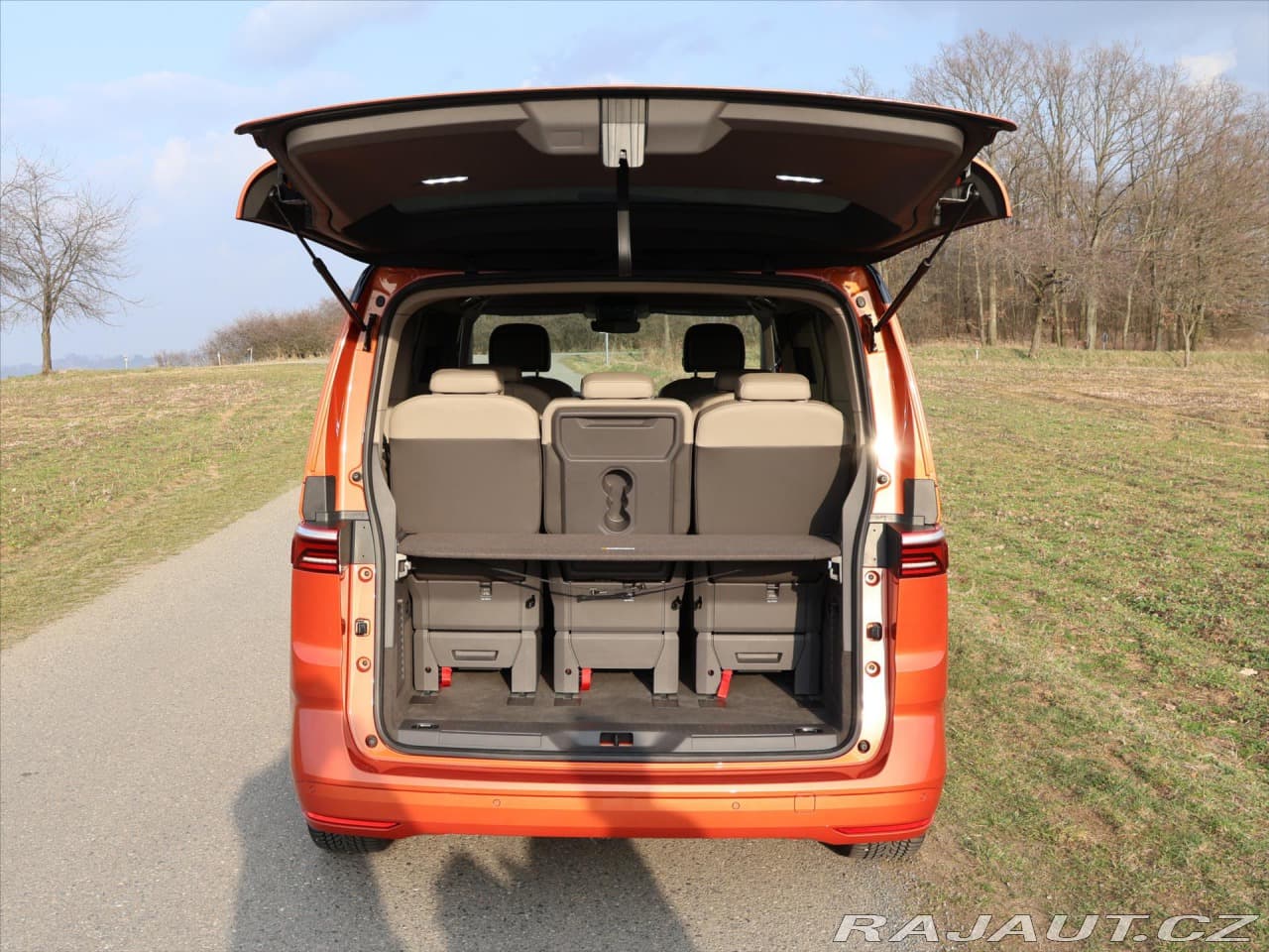 2024 Volkswagen Multivan - 9