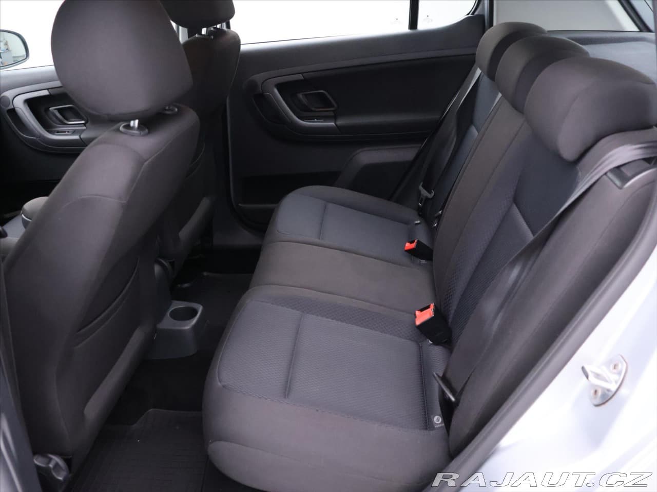 2012 Škoda Fabia - 13