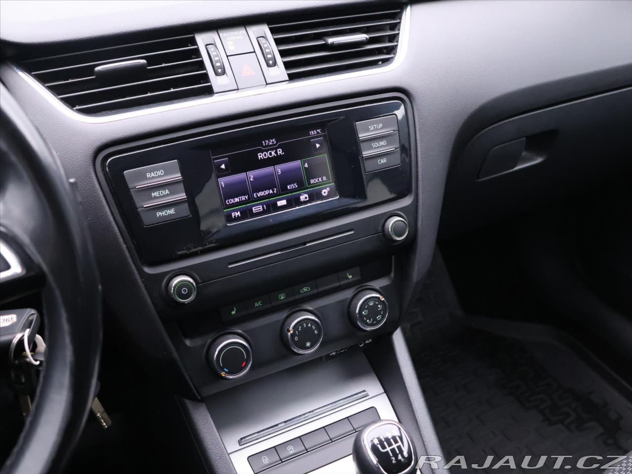 2015 Škoda Octavia - 16