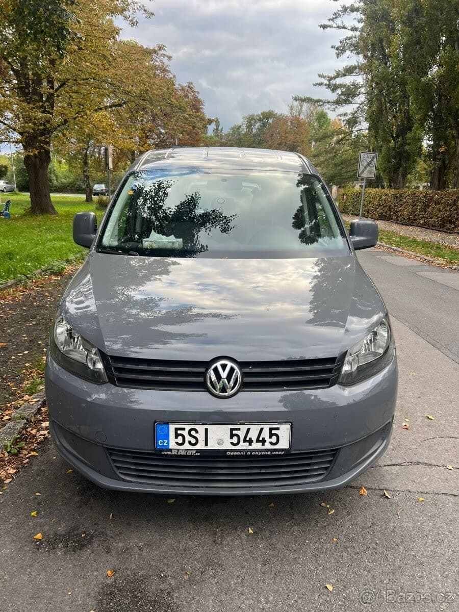 Volkswagen Caddy 1,6   Maxi 7 míst + kempo