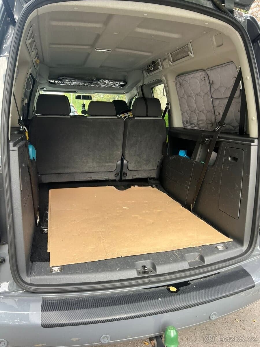 2011 Volkswagen Caddy - 10