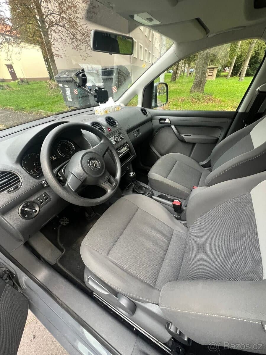 2011 Volkswagen Caddy - 8