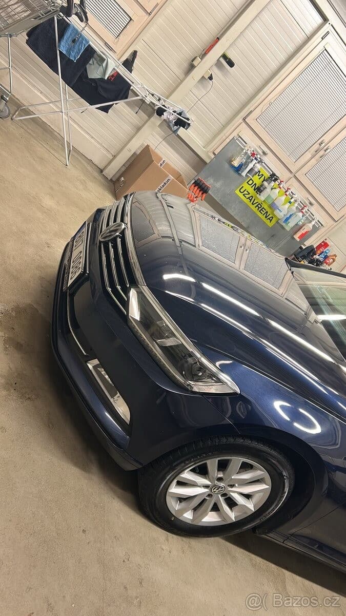 Volkswagen Passat - 17