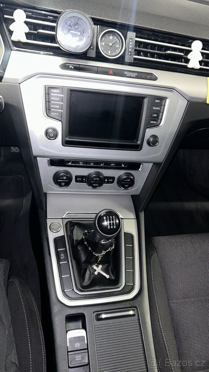 Volkswagen Passat - 6