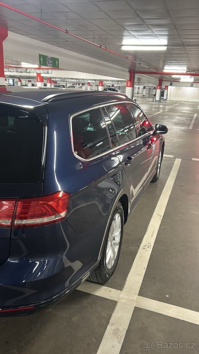 Volkswagen Passat - 9