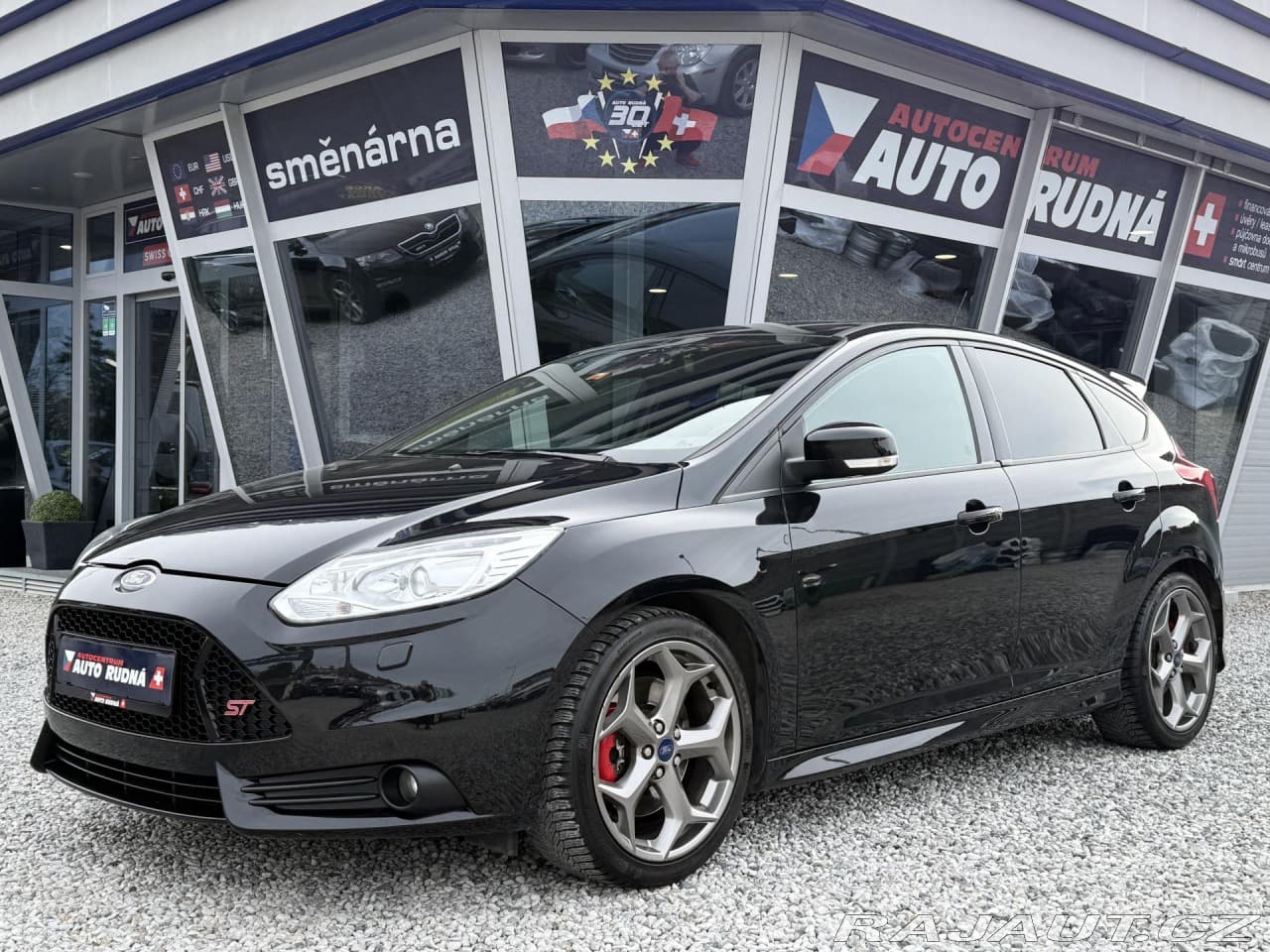 Ford Focus 2,0 ST 184kW EcoB REZERVA