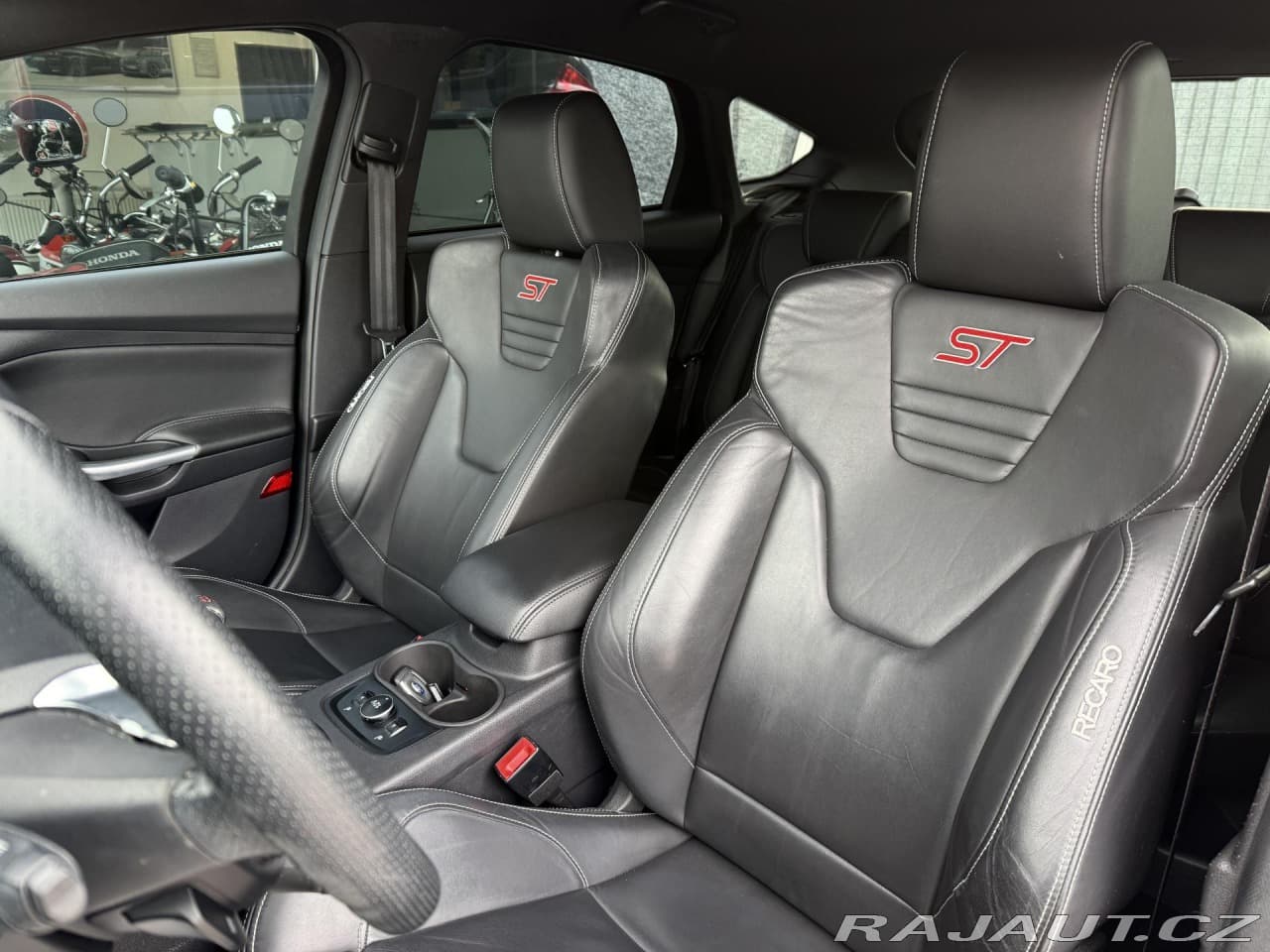 2012 Ford Focus - 15