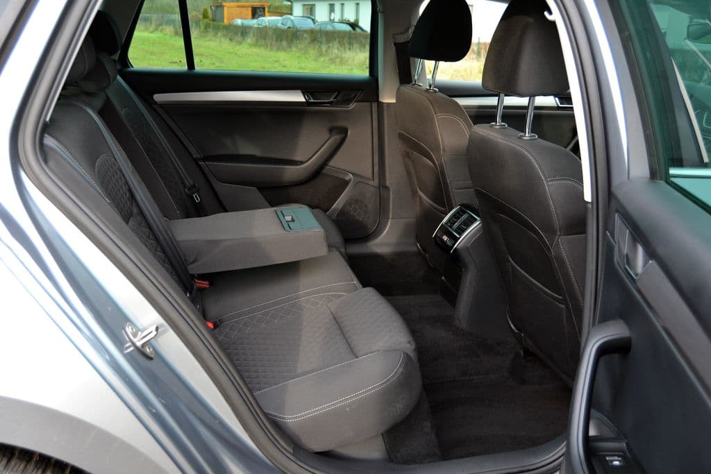 2016 Škoda Superb - 14