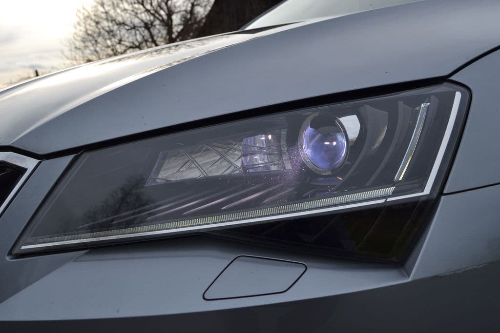 2016 Škoda Superb - 17