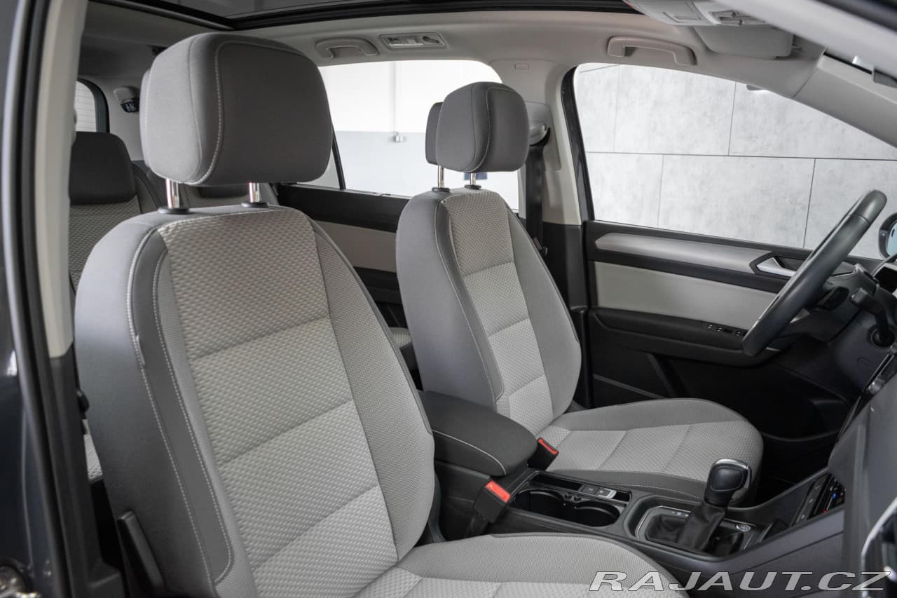 2023 Volkswagen Touran - 11