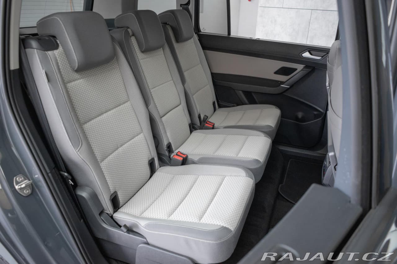 2023 Volkswagen Touran - 12