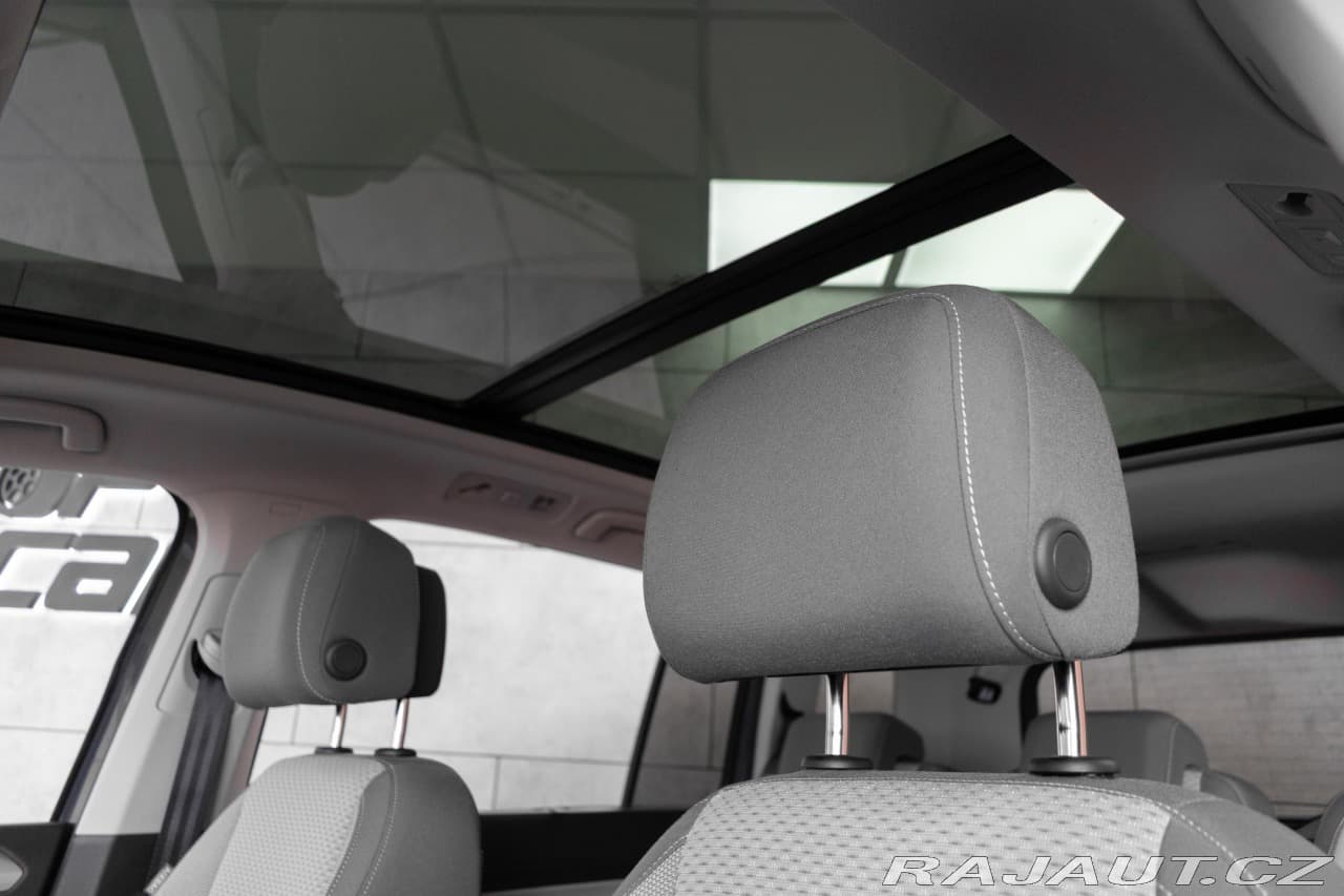 2023 Volkswagen Touran - 19