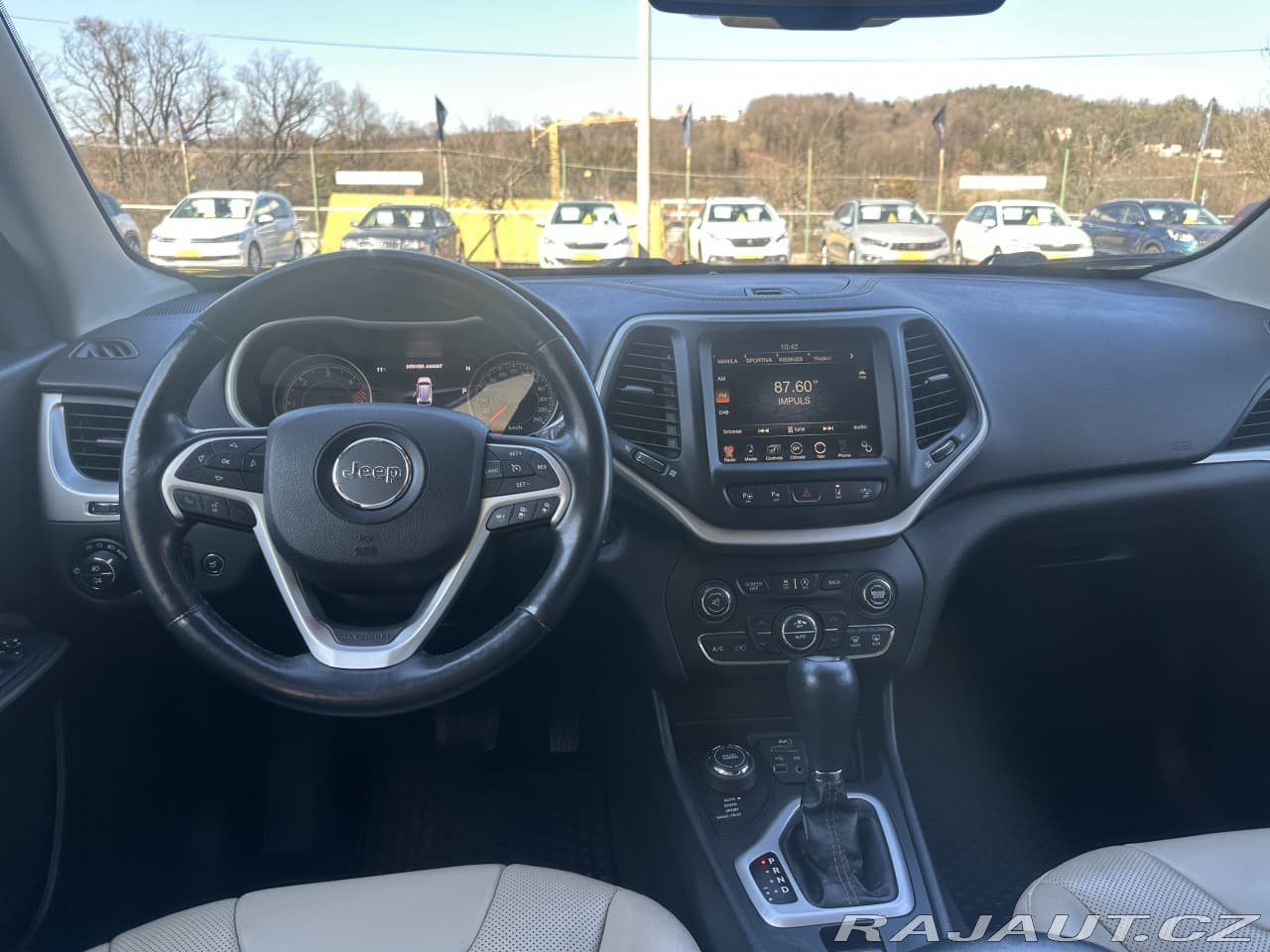 2015 Jeep Cherokee - 13