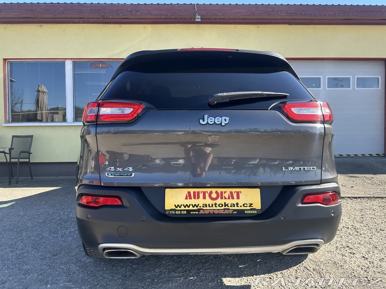 2015 Jeep Cherokee - 4