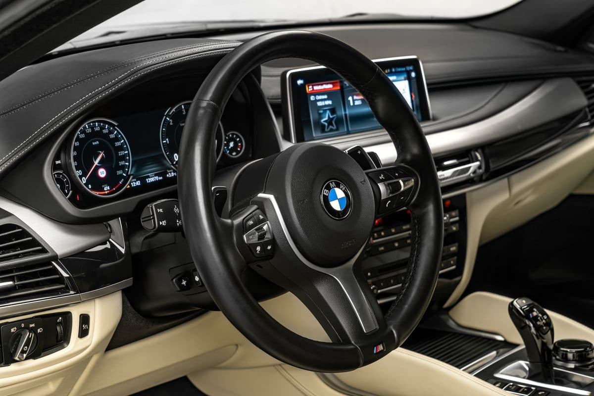 2018 BMW X6 - 14