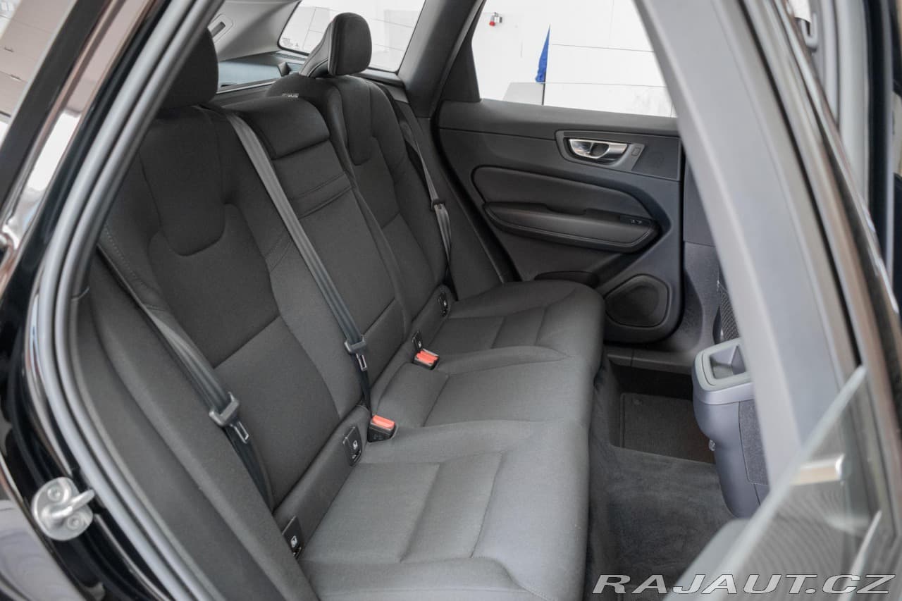 2022 Volvo Xc60 - 12