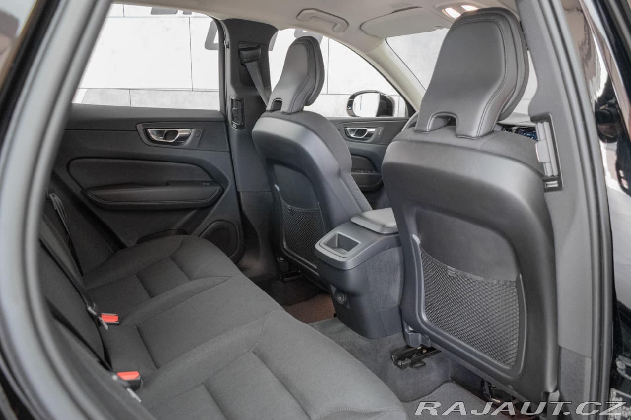 2022 Volvo Xc60 - 13