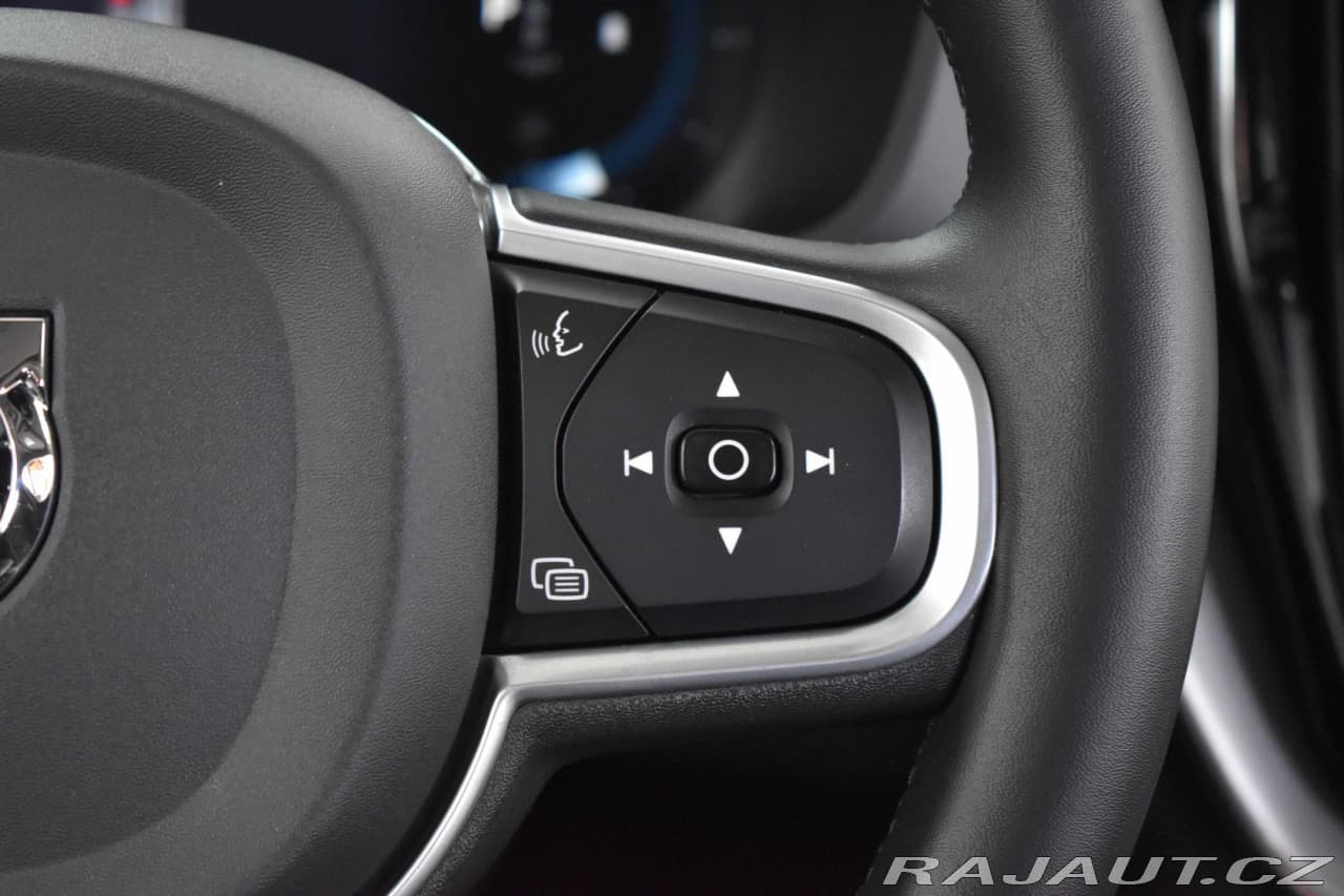 2022 Volvo Xc60 - 17