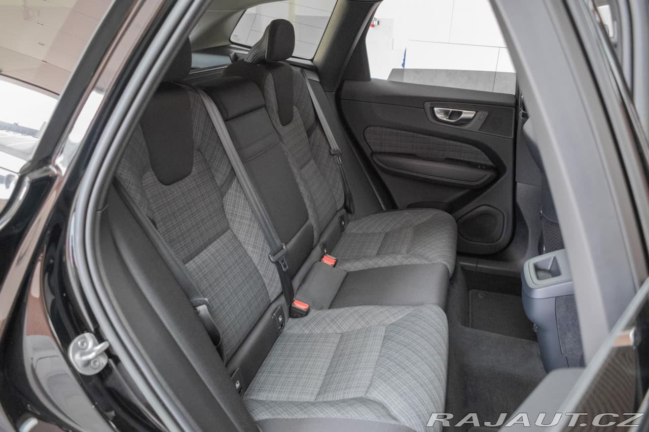 2022 Volvo Xc60 - 13