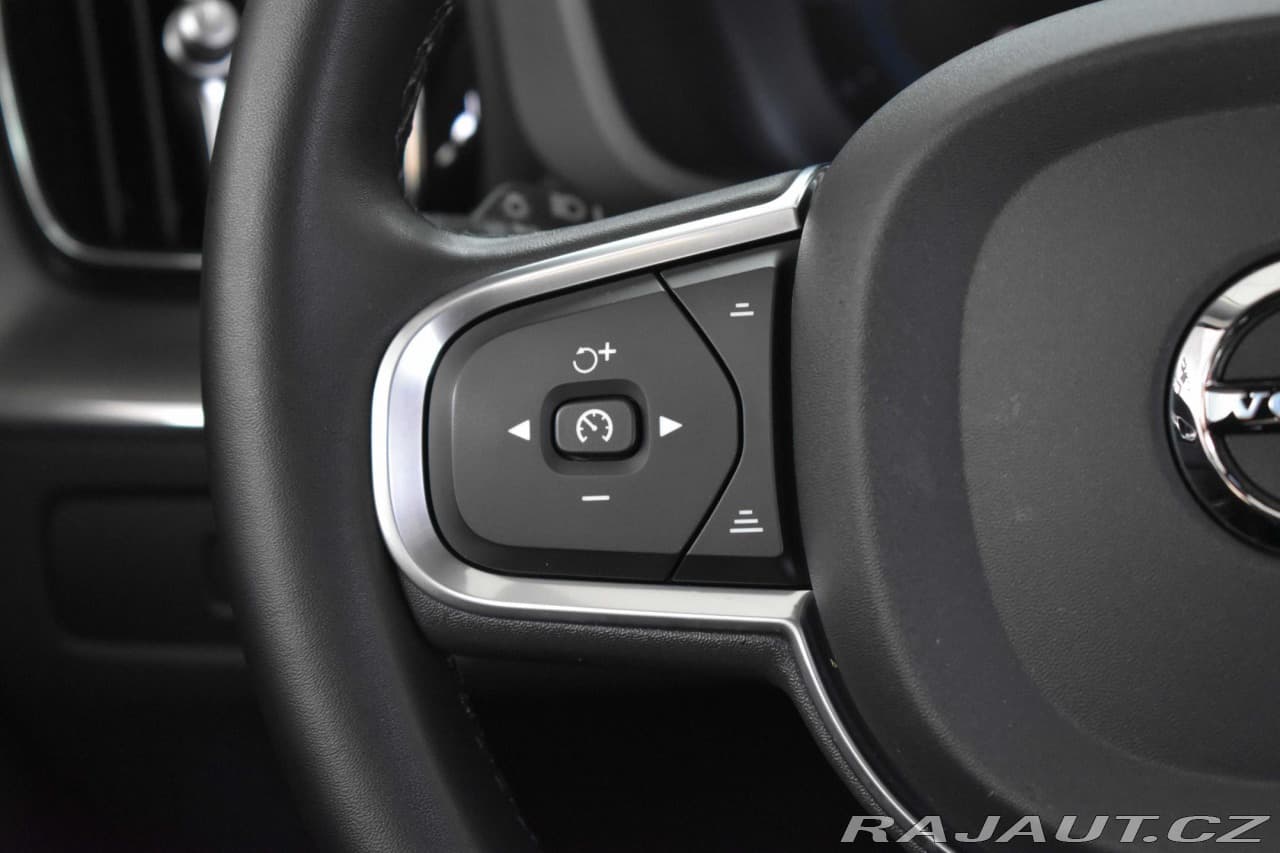 2022 Volvo Xc60 - 17