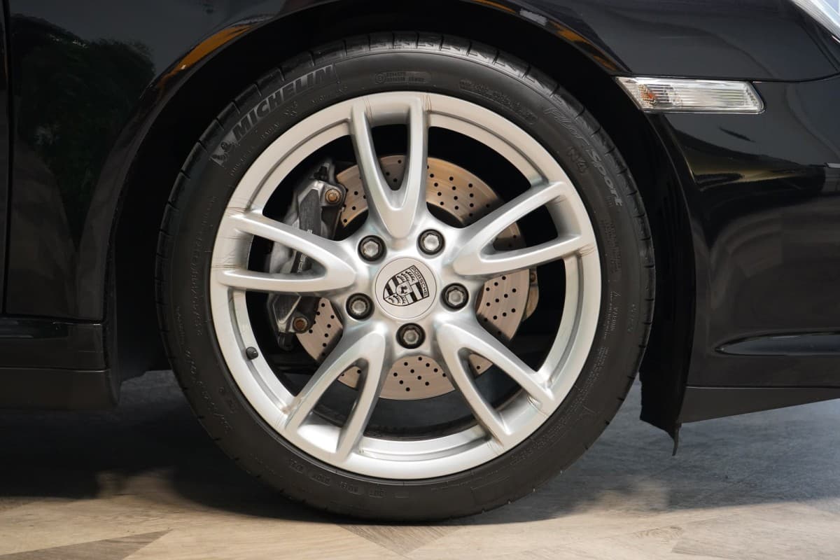 2009 Porsche 911 - 11