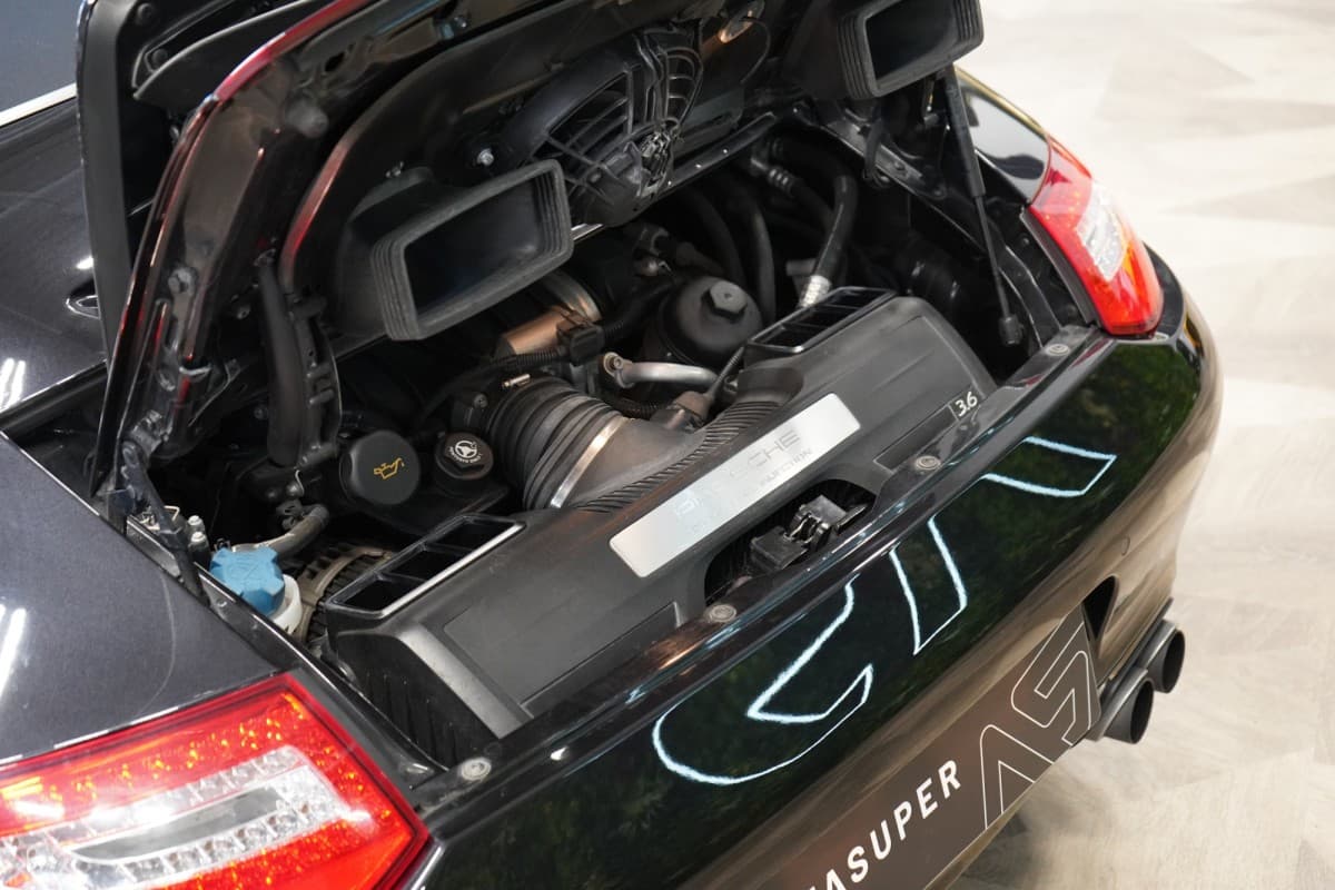 2009 Porsche 911 - 12