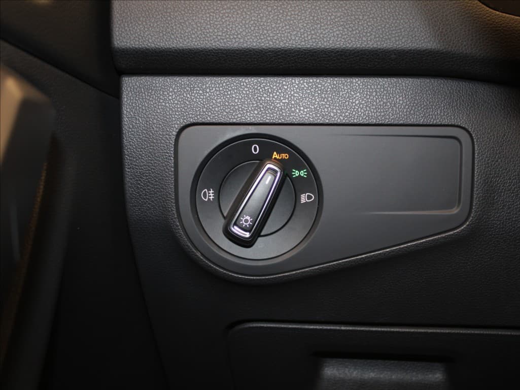 2023 Volkswagen Tiguan - 18