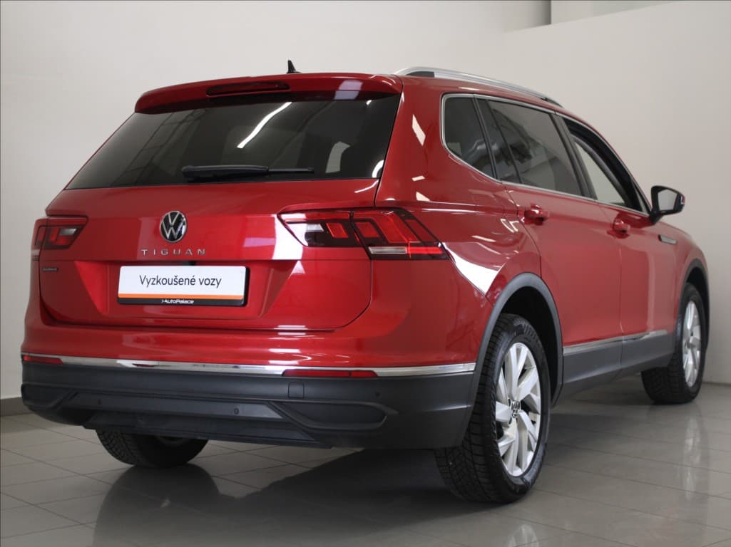 2023 Volkswagen Tiguan - 3