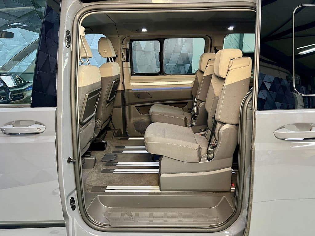 2023 Volkswagen Multivan - 12