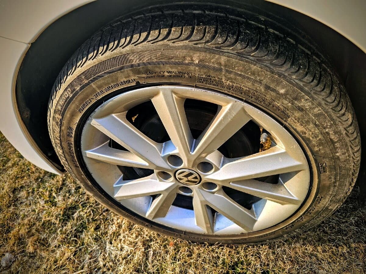 2010 Volkswagen Polo - 10