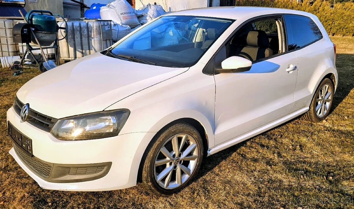 2010 Volkswagen Polo - 2