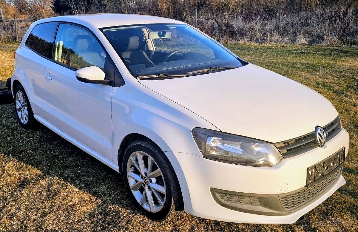 2010 Volkswagen Polo - 3
