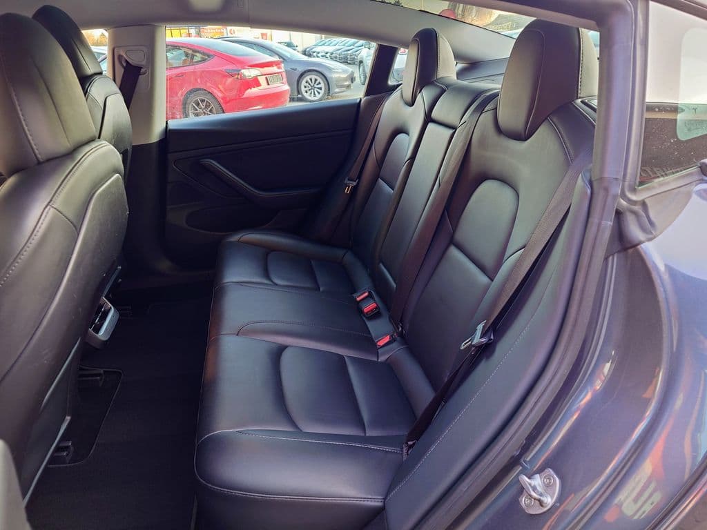 2020 Tesla Model 3 - 14